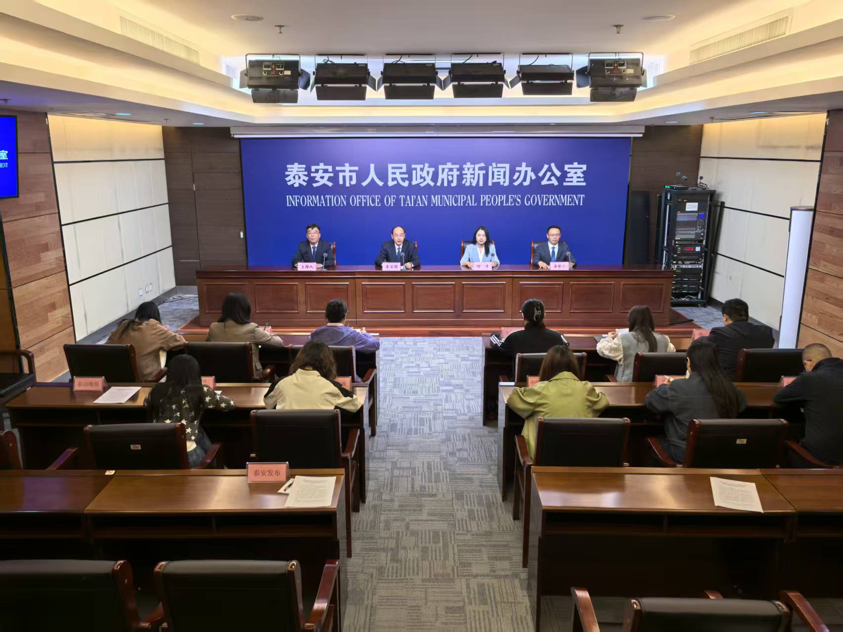 微信图片_20250922151711_767_124.jpg