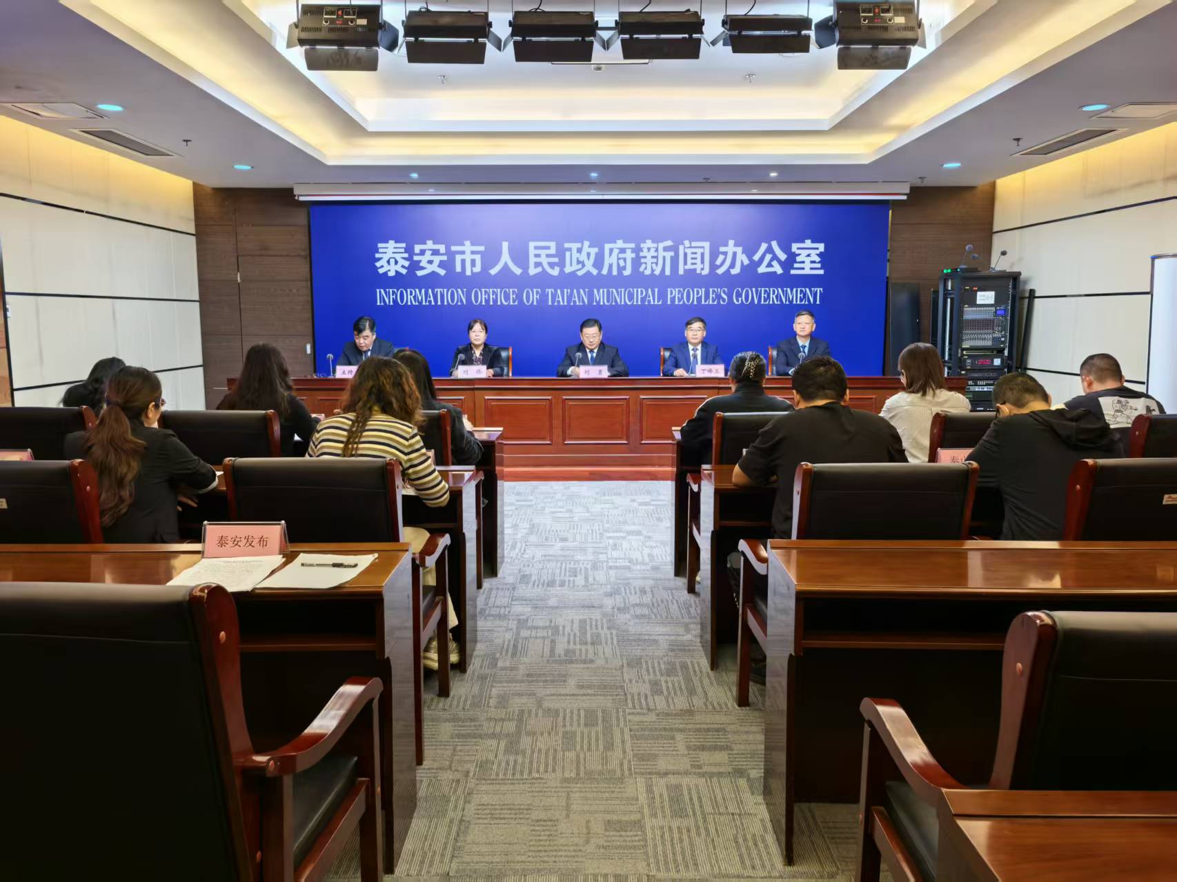 微信图片_20250930101436_959_124.jpg