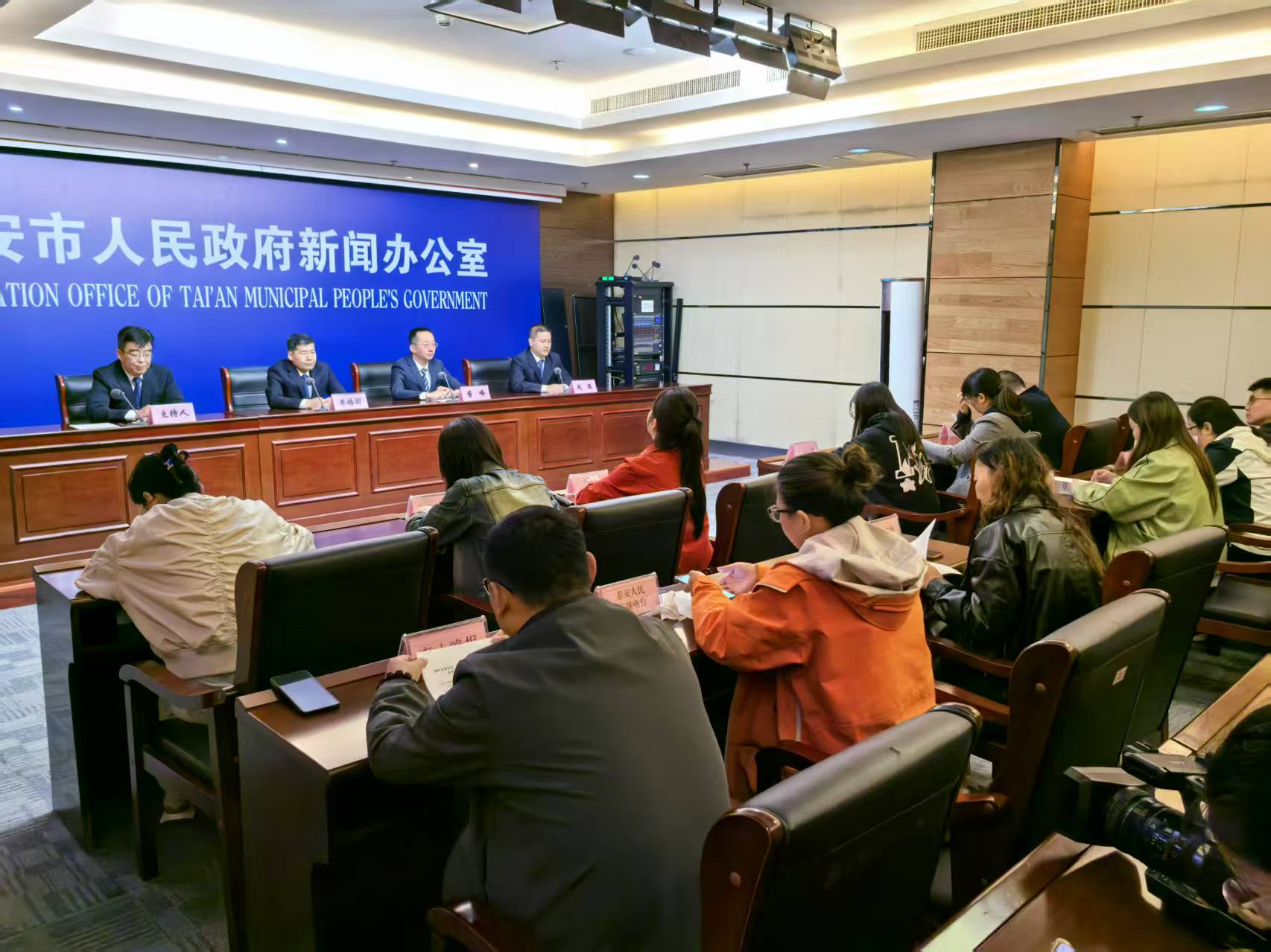微信图片_20251009151031_1025_124.jpg