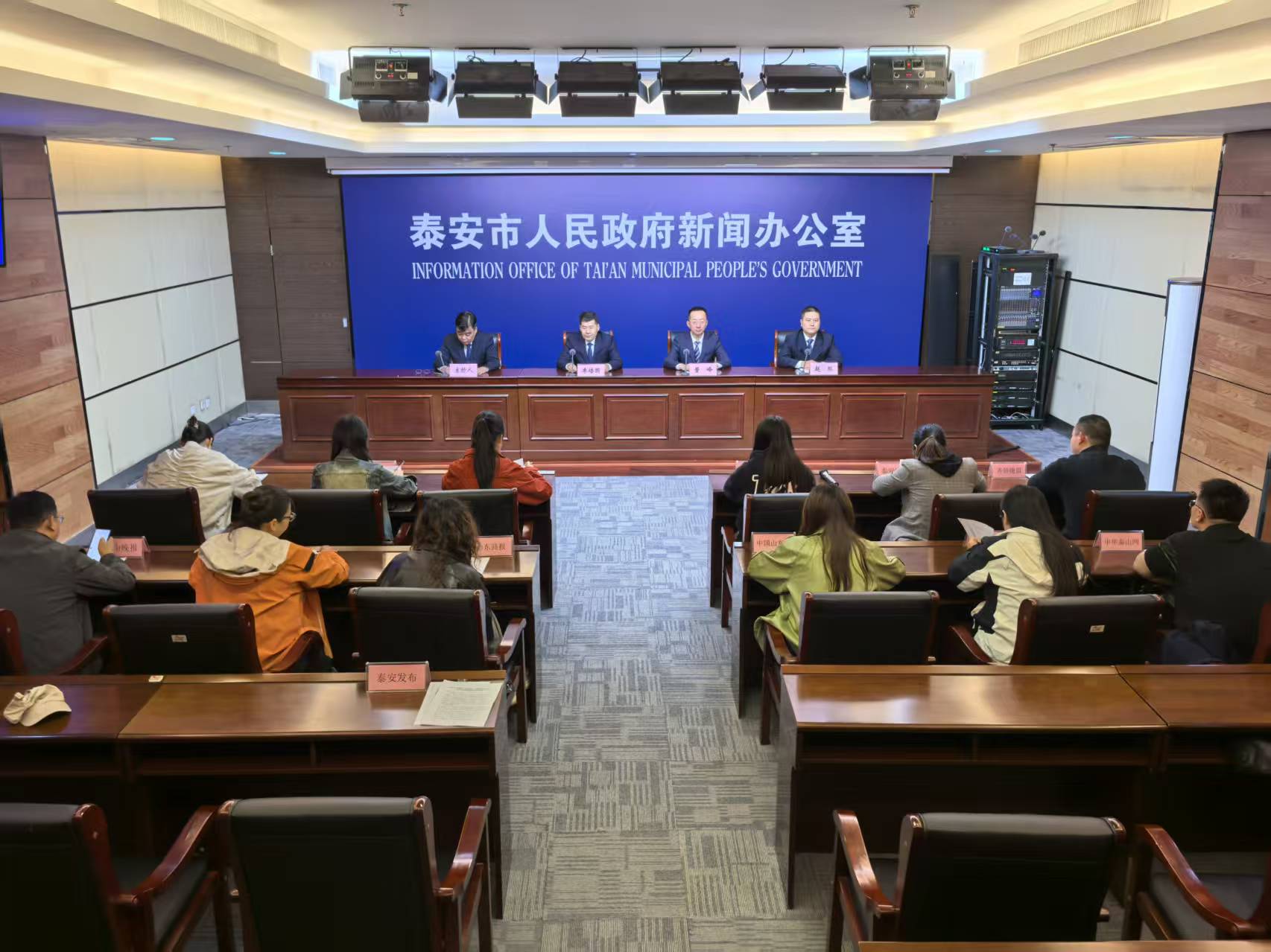 微信图片_20251009151029_1024_124.jpg
