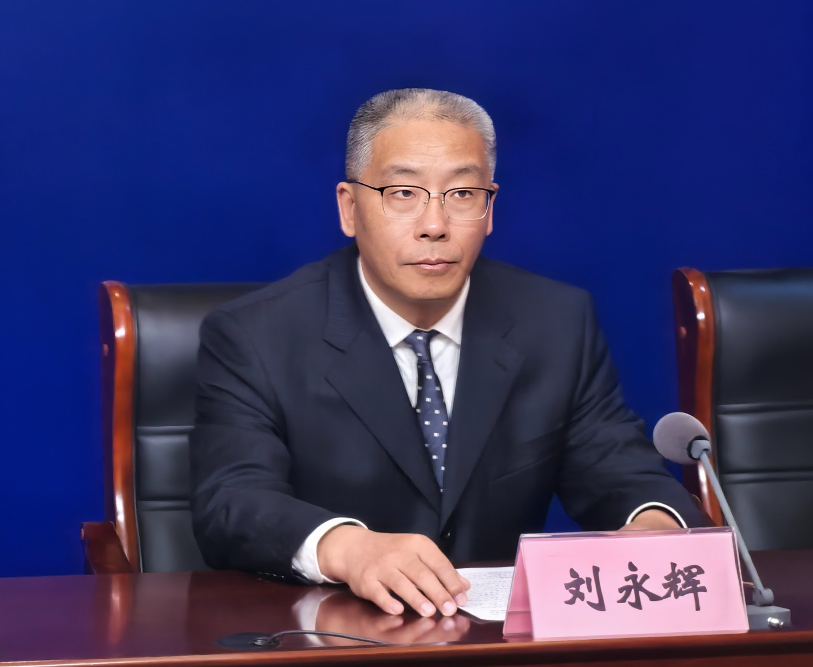 微信图片_20251126162353_1475_124.jpg 微信图片_20251126162353_1475_124.jpg